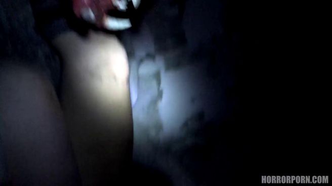 Вызвала монстра и получила в жопу после спиритического сеанса