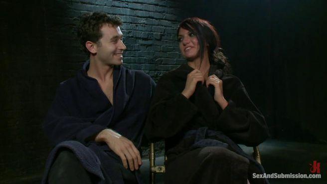 Брюнетка была связана и грубо оттрахана в киску 